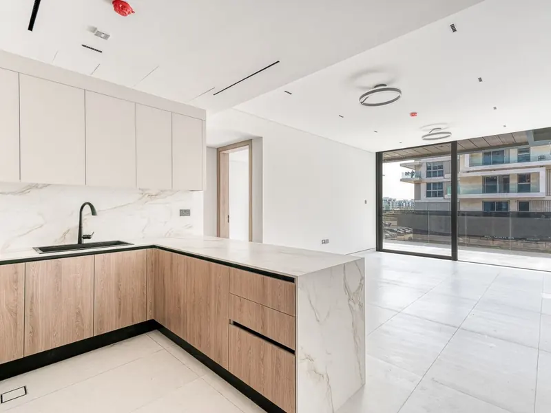 Large 1-bedroom apartment with terrace, The 100, Meydan
